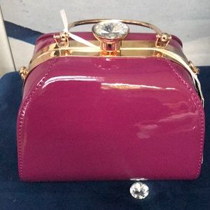 La terre pink purse